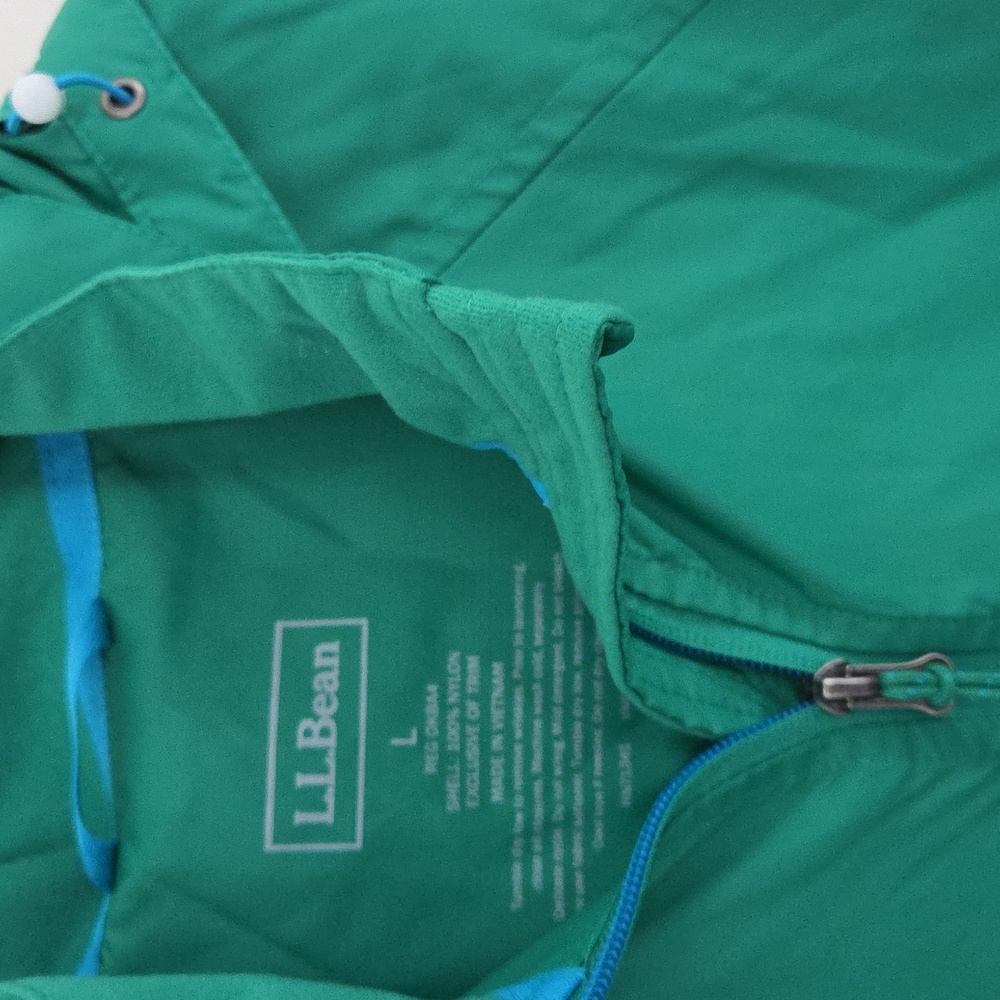 L.L. Bean Green Rain Jacket - Picture 2 of 7